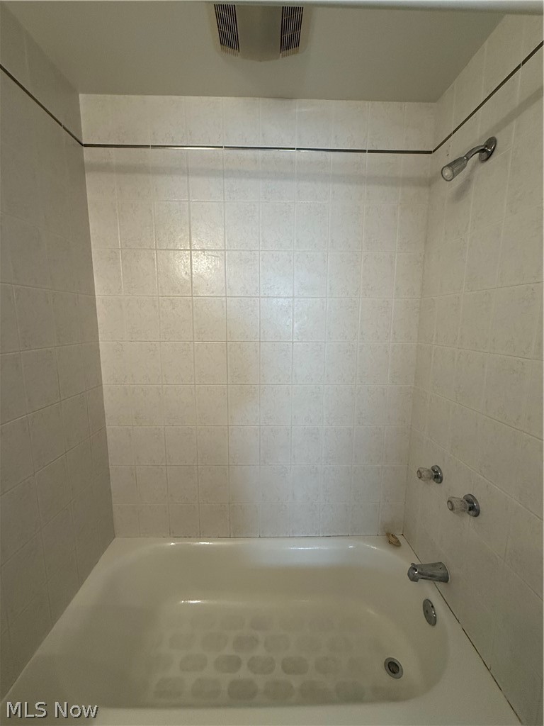 9405 Bancroft Avenue Cleveland OH 44105