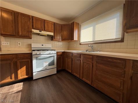 9405 Bancroft Avenue Cleveland OH 44105