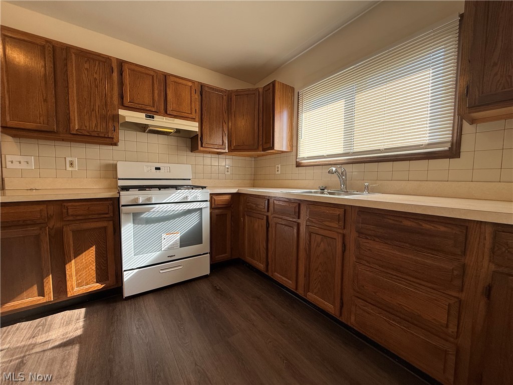 9405 Bancroft Avenue Cleveland OH 44105