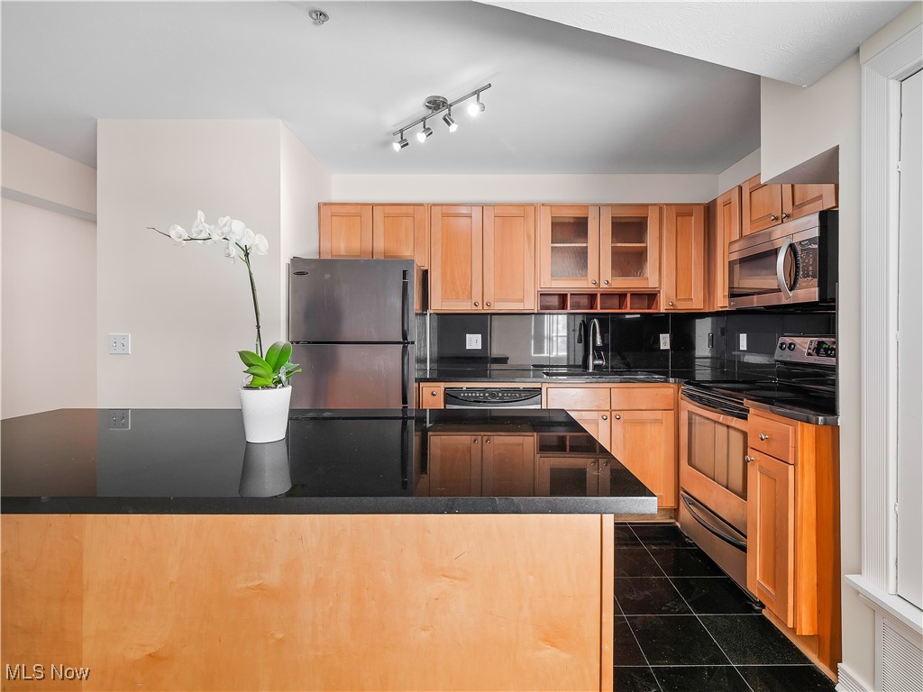 2222 Detroit Avenue Cleveland OH 44113