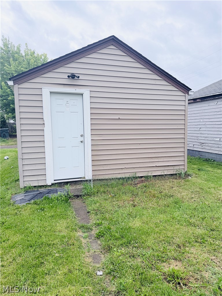 1511 Stark Avenue SW Canton OH 44706