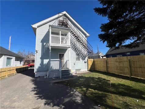 14208 Kingsford Avenue Cleveland OH 44128