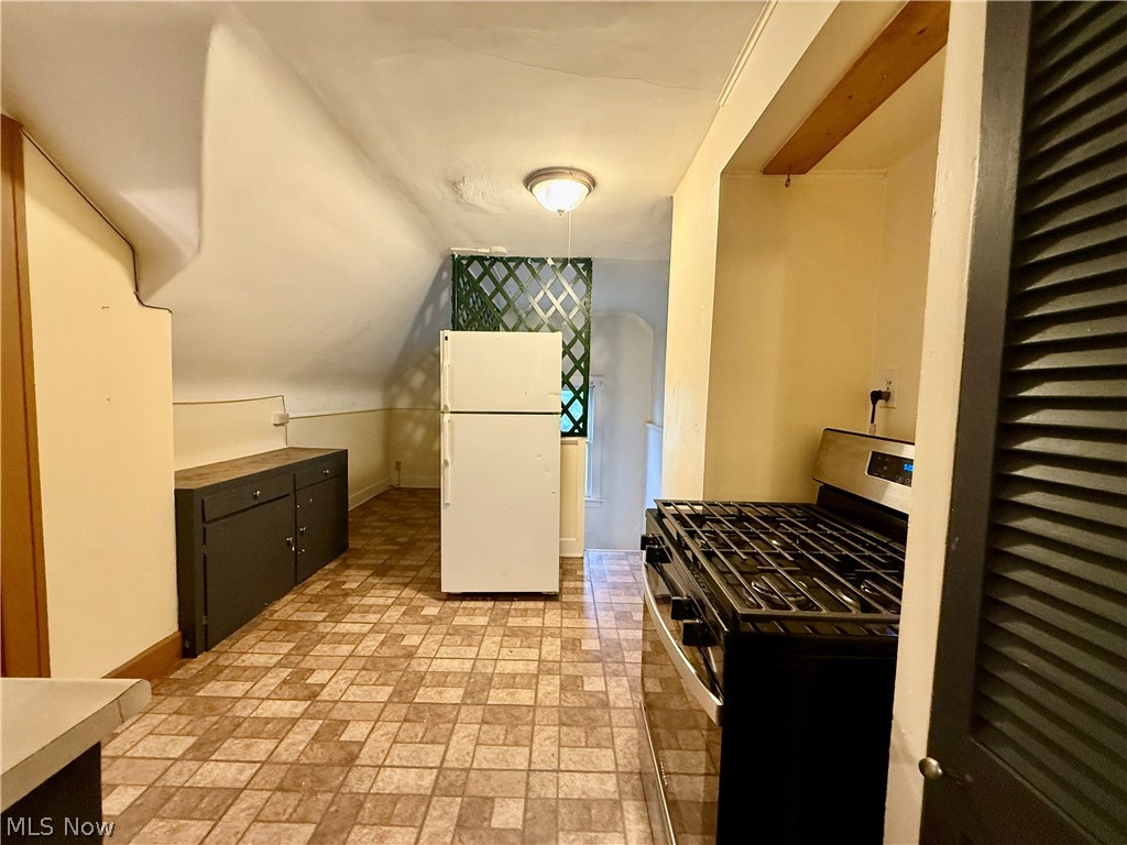 1307 Hathaway Avenue Lakewood OH 44107