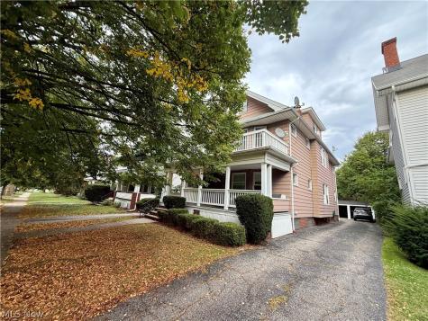 1307 Hathaway Avenue Lakewood OH 44107