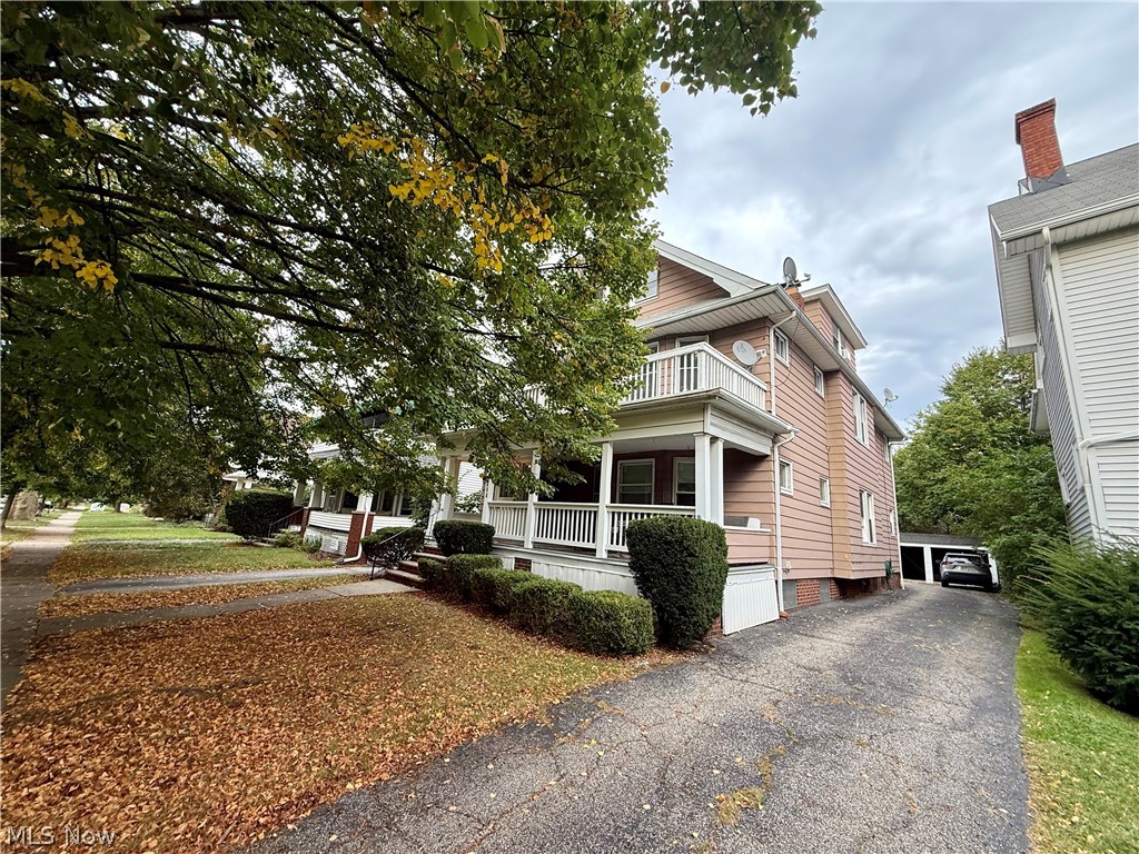 1307 Hathaway Avenue Lakewood OH 44107