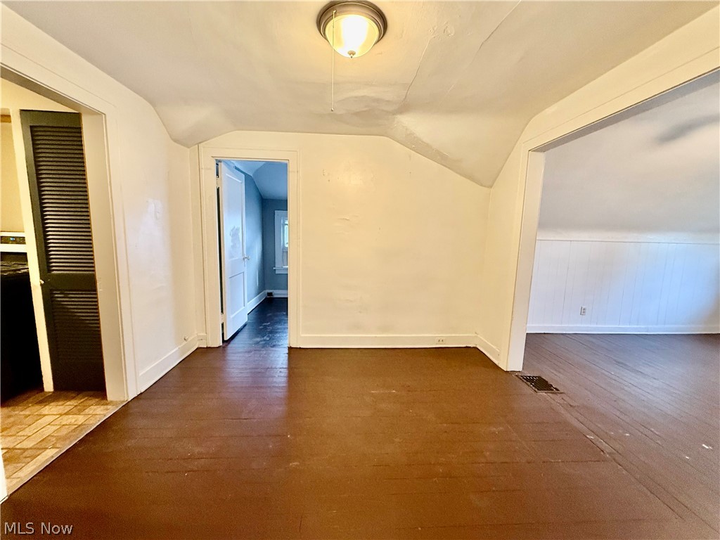 1307 Hathaway Avenue Lakewood OH 44107
