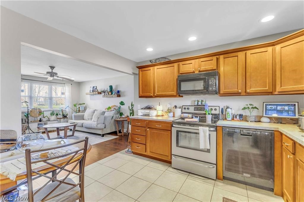 2587 Jaycox Road Avon OH 44011