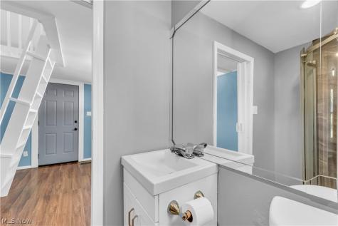 3900 W 33rd Street Cleveland OH 44109