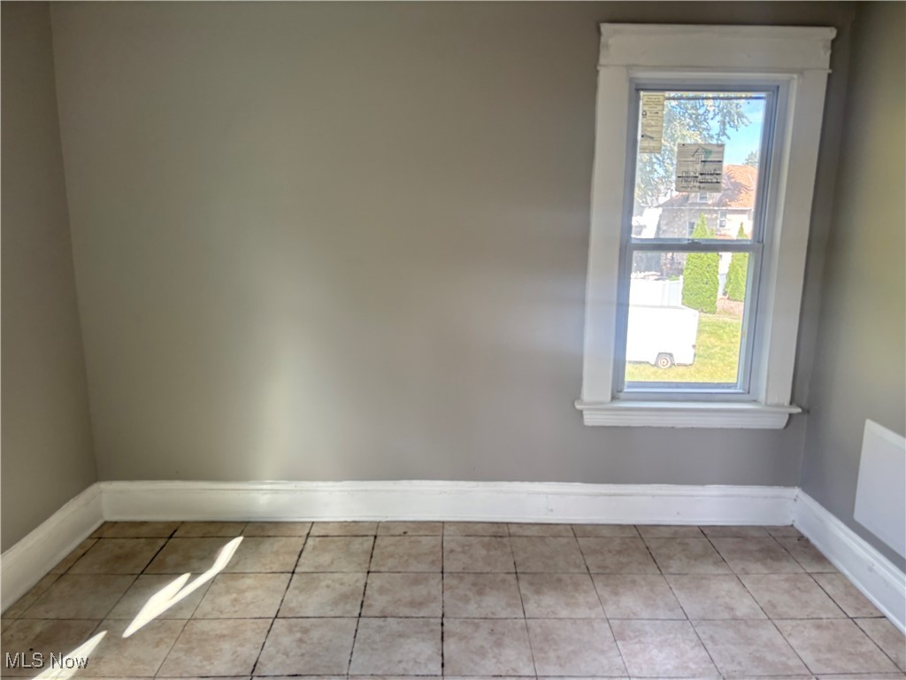 1278 E 115th Street Cleveland OH 44108