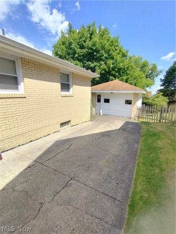 201 N Belle Vista Avenue Youngstown OH 44509