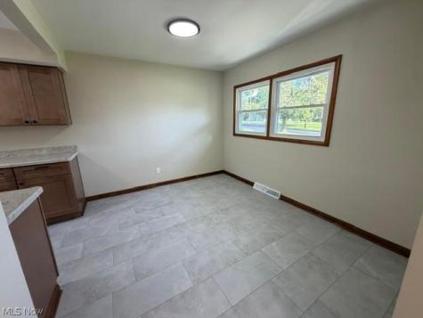 106 Andrea Boulevard Niles OH 44446