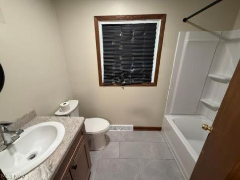106 Andrea Boulevard Niles OH 44446