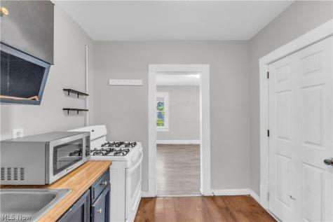 3721 W 33rd Street Cleveland OH 44109