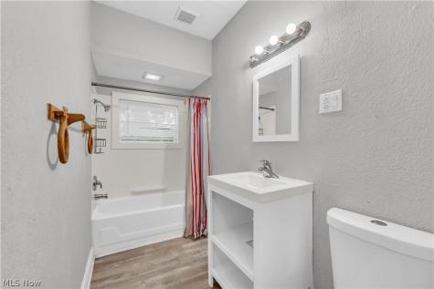 3721 W 33rd Street Cleveland OH 44109