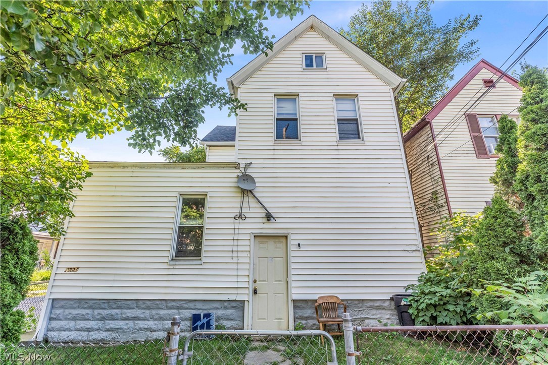 3721 W 33rd Street Cleveland OH 44109