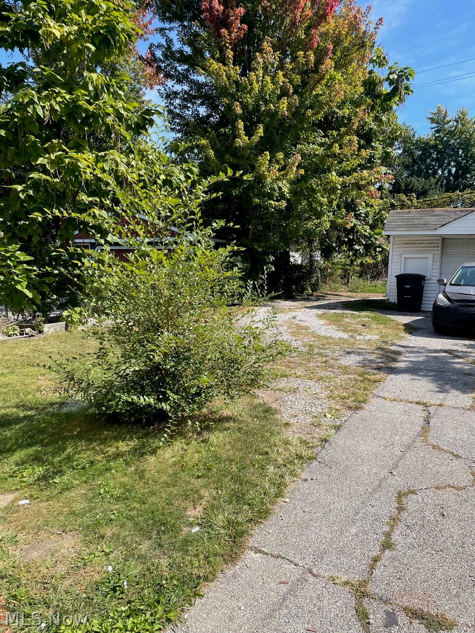 2209 W 85th Street Cleveland OH 44102