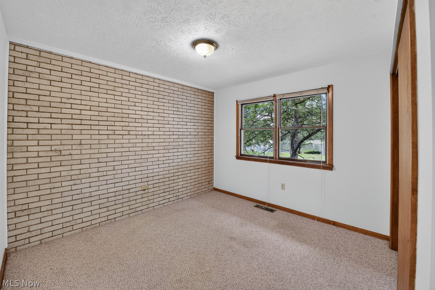 739 Poplar Street Canal Fulton OH 44614