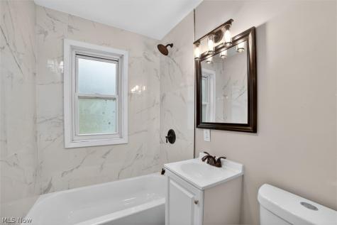 681 E 258th Street Euclid OH 44132