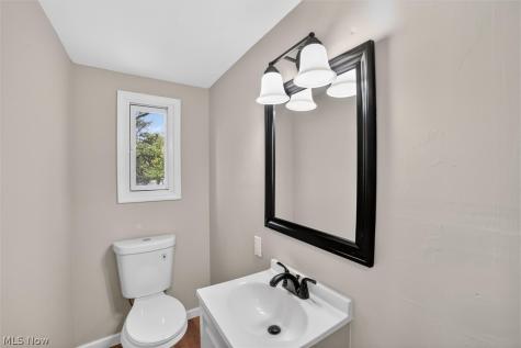 681 E 258th Street Euclid OH 44132
