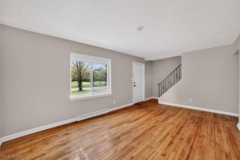 681 E 258th Street Euclid OH 44132