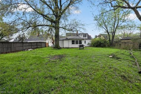 681 E 258th Street Euclid OH 44132