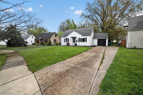 681 E 258th Street Euclid OH 44132