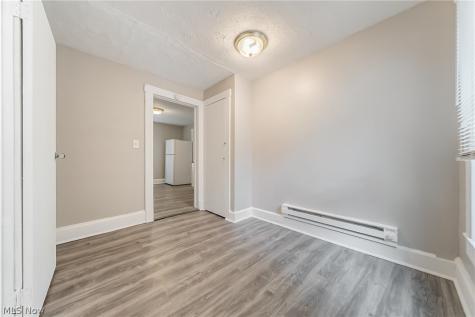 2036 Lark Street Lakewood OH 44107