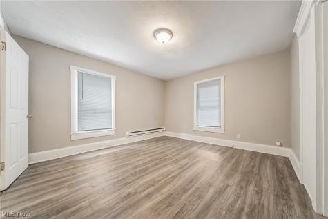 2036 Lark Street Lakewood OH 44107