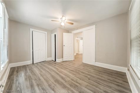 2036 Lark Street Lakewood OH 44107