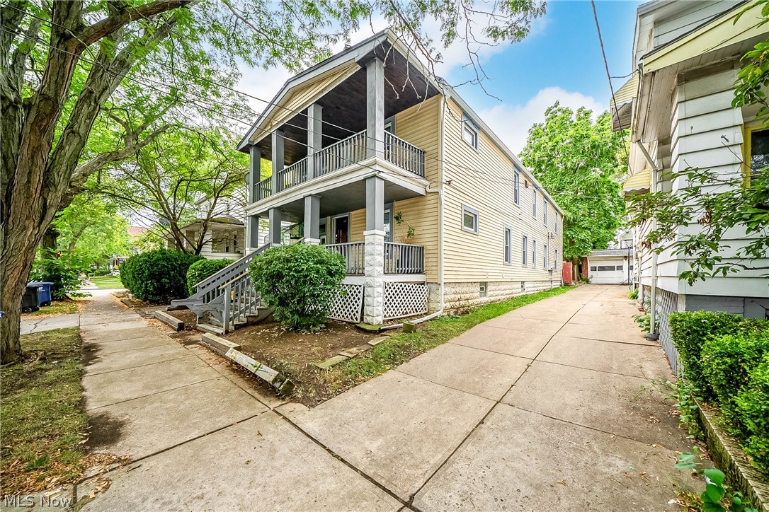 2036 Lark Street Lakewood OH 44107