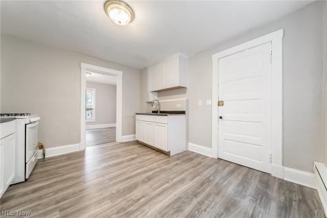 2036 Lark Street Lakewood OH 44107