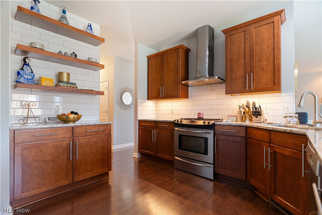 520 Pga Boulevard New Philadelphia OH 44663