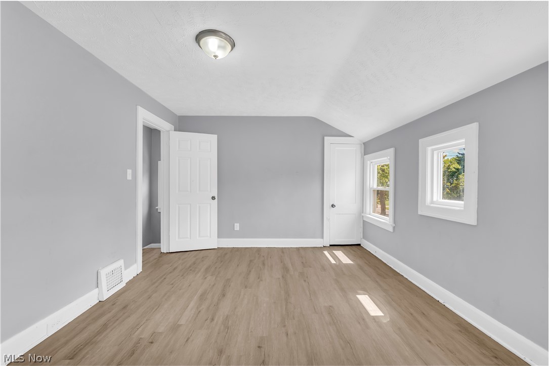 19409 Raymond Street Maple Heights OH 44137