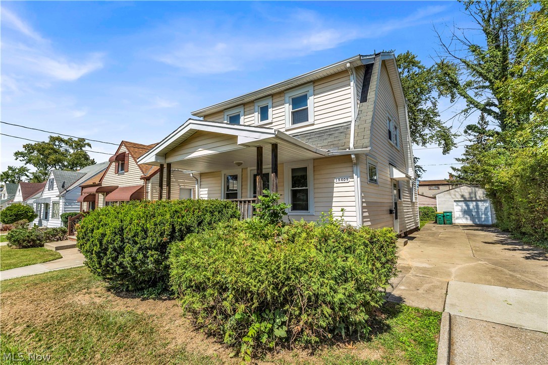 19409 Raymond Street Maple Heights OH 44137
