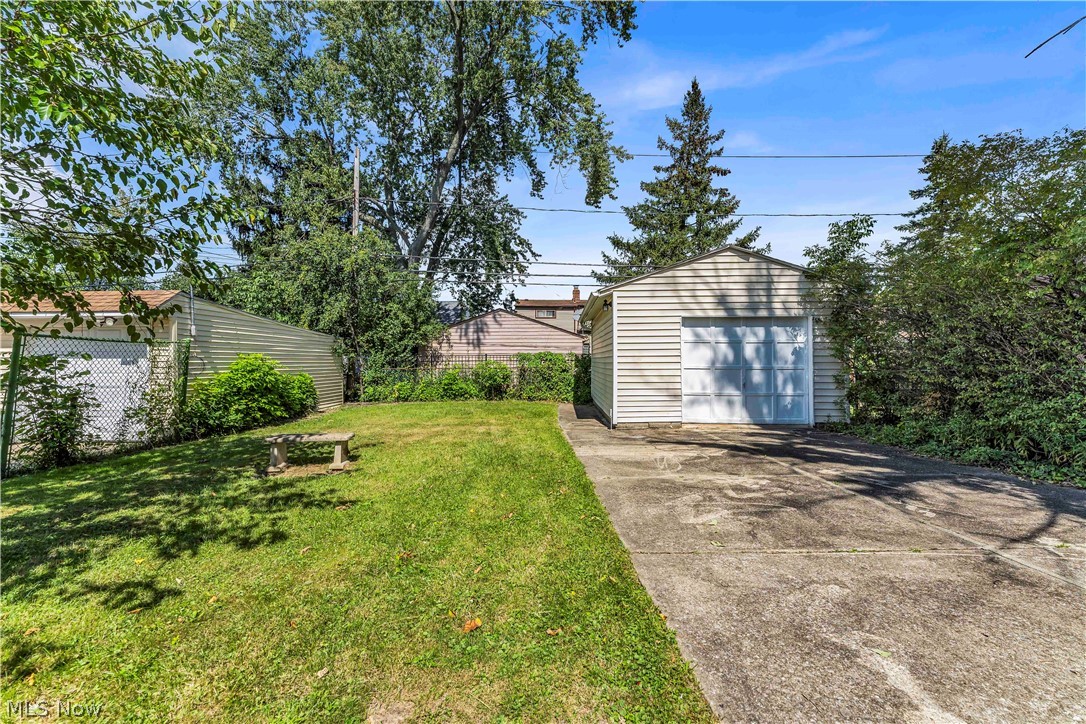 19409 Raymond Street Maple Heights OH 44137