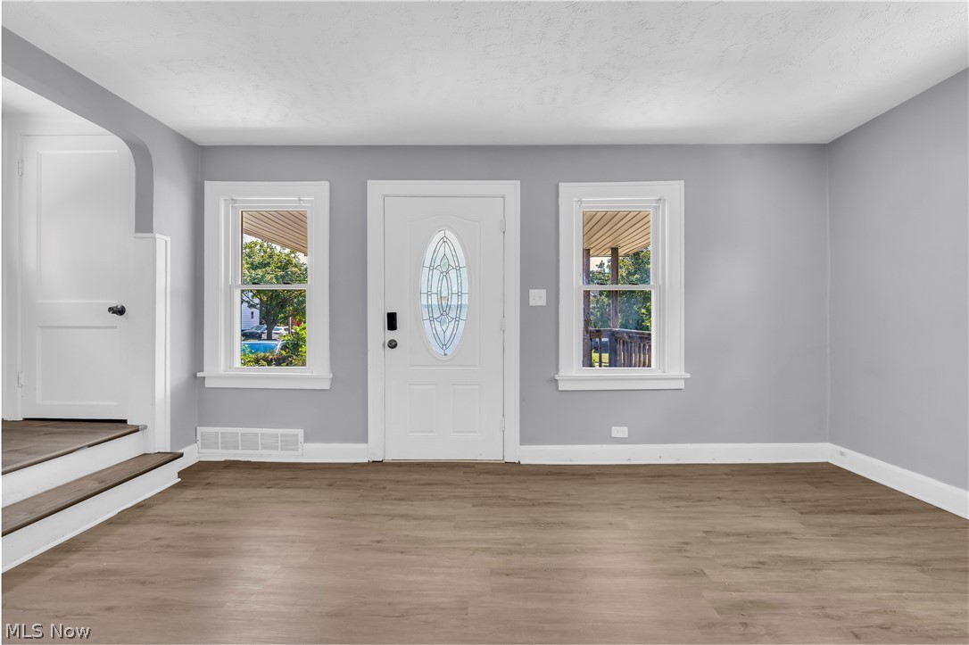 19409 Raymond Street Maple Heights OH 44137