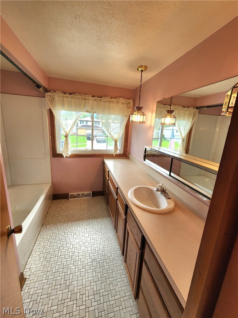 2908 Bowmen Lane Parma OH 44134