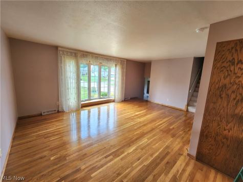 2908 Bowmen Lane Parma OH 44134