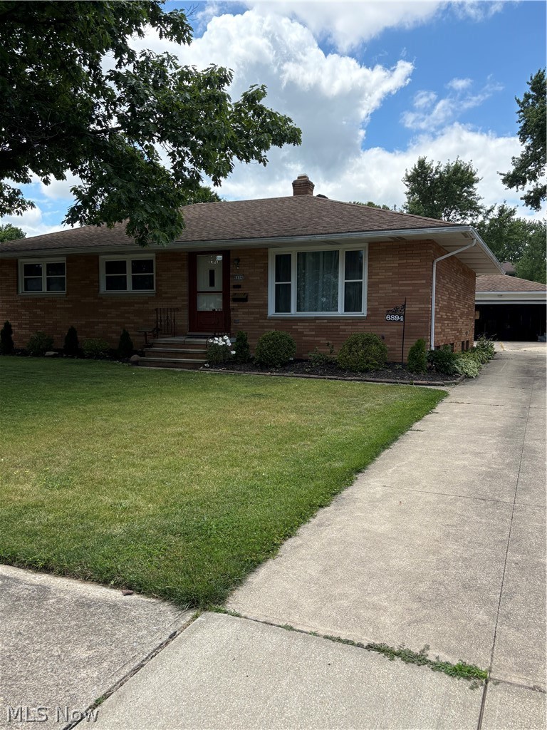 6894 Lalemant Drive Parma OH 44129