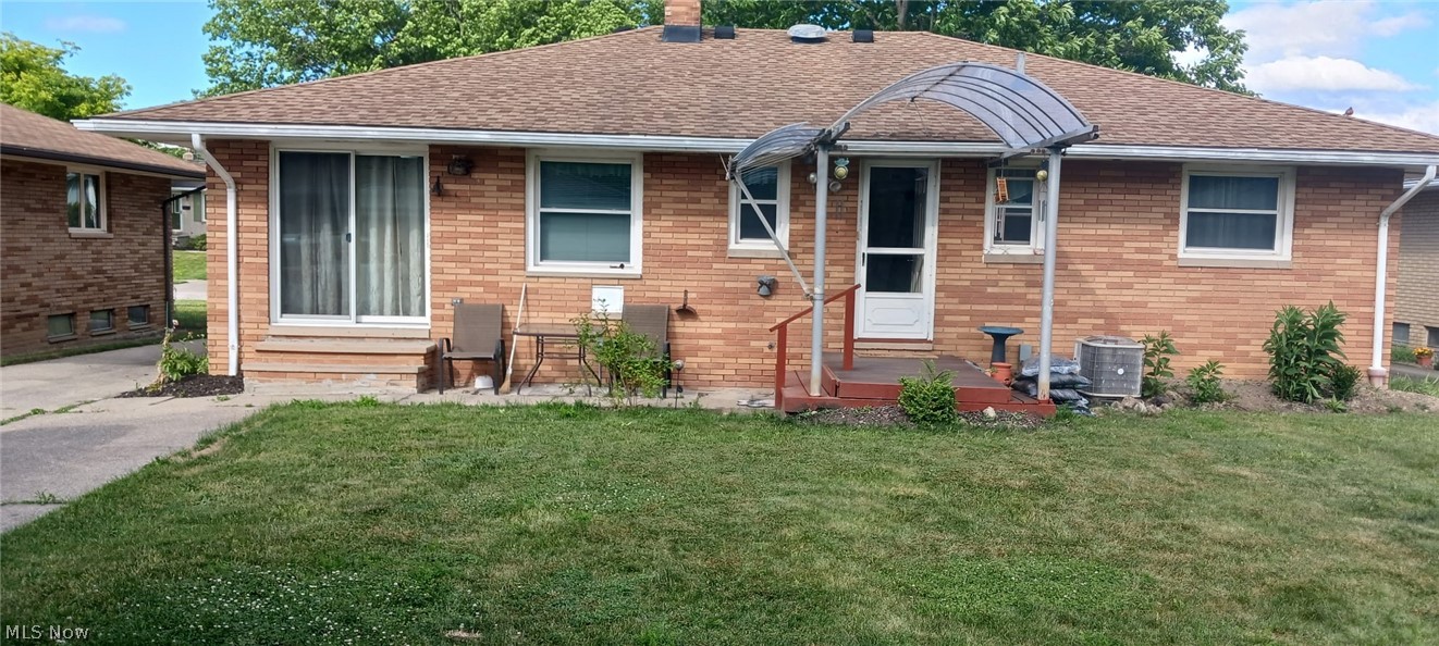 6894 Lalemant Drive Parma OH 44129