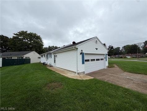 3135 Estates Circle Youngstown OH 44511