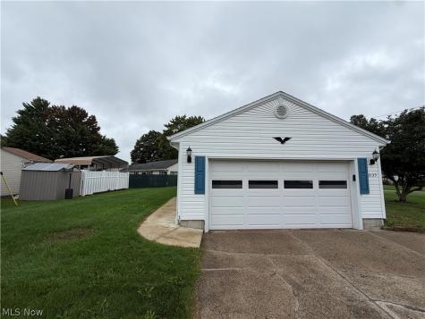 3135 Estates Circle Youngstown OH 44511
