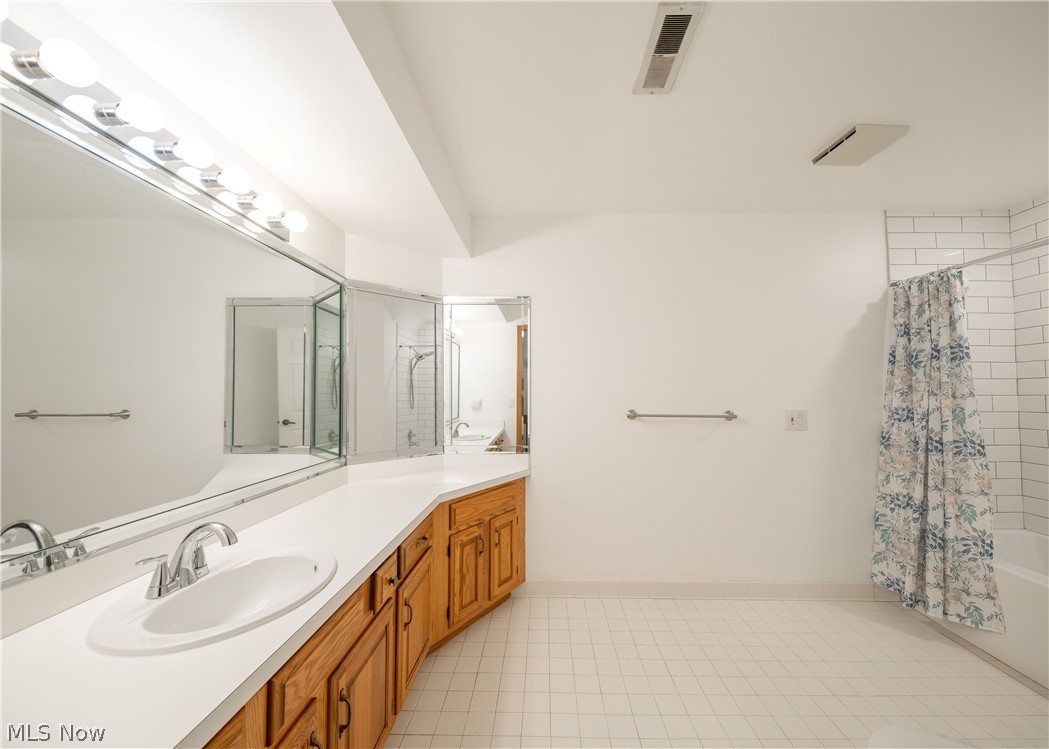 5751 Som Center Road Solon OH 44139
