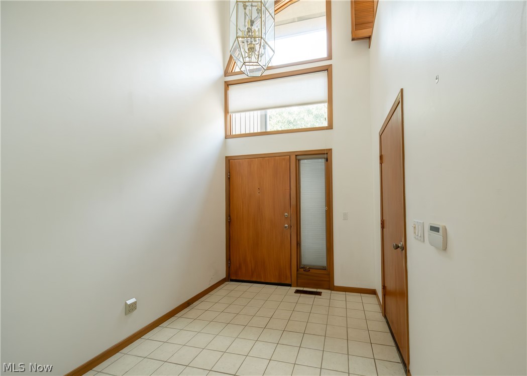 5751 Som Center Road Solon OH 44139