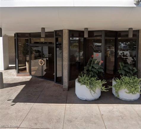 12700 Lake Road Lakewood OH 44107