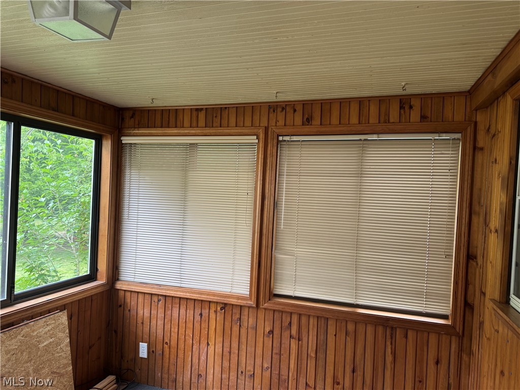 6917 Daisy Avenue Brecksville OH 44141