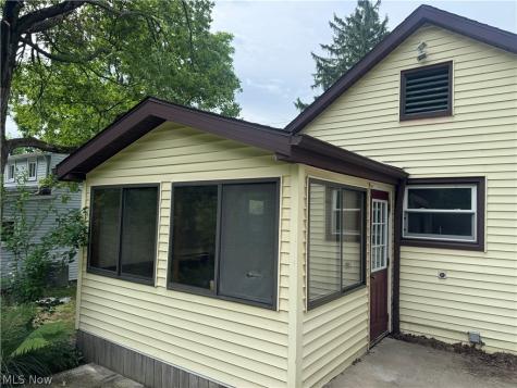 6917 Daisy Avenue Brecksville OH 44141