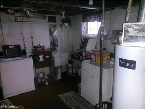 1316 E 91st Street Cleveland OH 44106