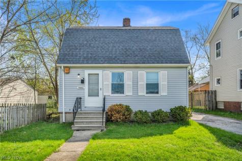 5461 Clement Avenue Maple Heights OH 44137