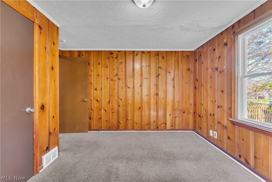 5461 Clement Avenue Maple Heights OH 44137